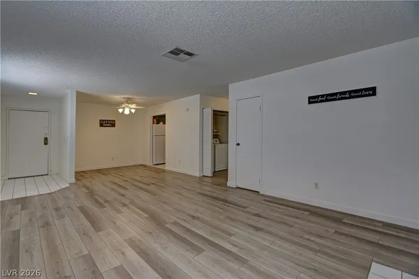 $1,195 | 3925 Cambridge Street, Unit 4, Las Vegas, NV 89119