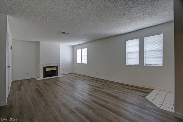 $1,195 | 3925 Cambridge Street, Unit 4, Las Vegas, NV 89119