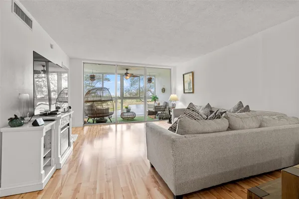$2,200 | 3080 North Course Drive, Unit 304, Pompano Beach, FL 33069