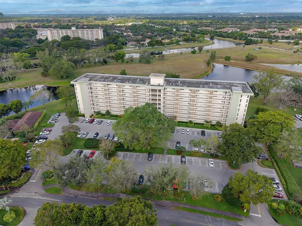 $2,200 | 3080 North Course Drive, Unit 304, Pompano Beach, FL 33069