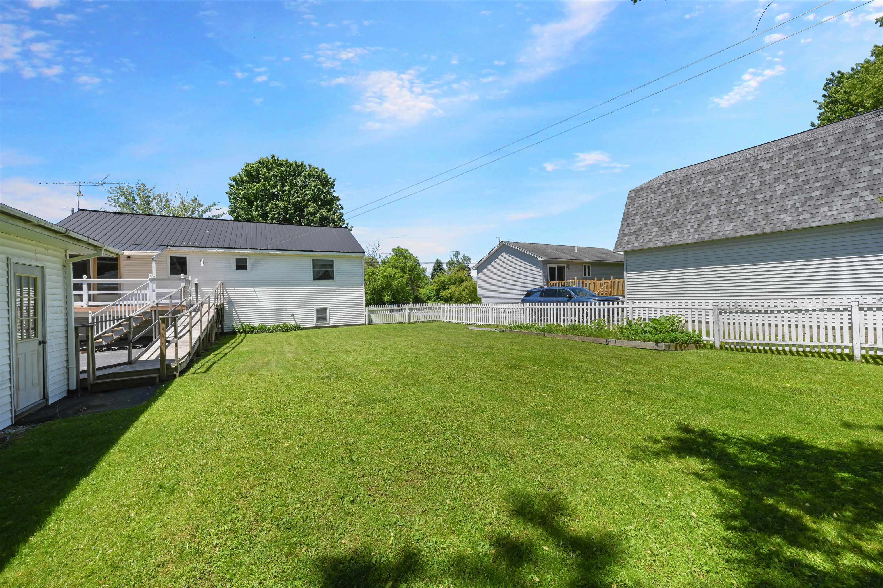 37 Adams Street St. Albans, VT 05478 - Photo 24 of 27