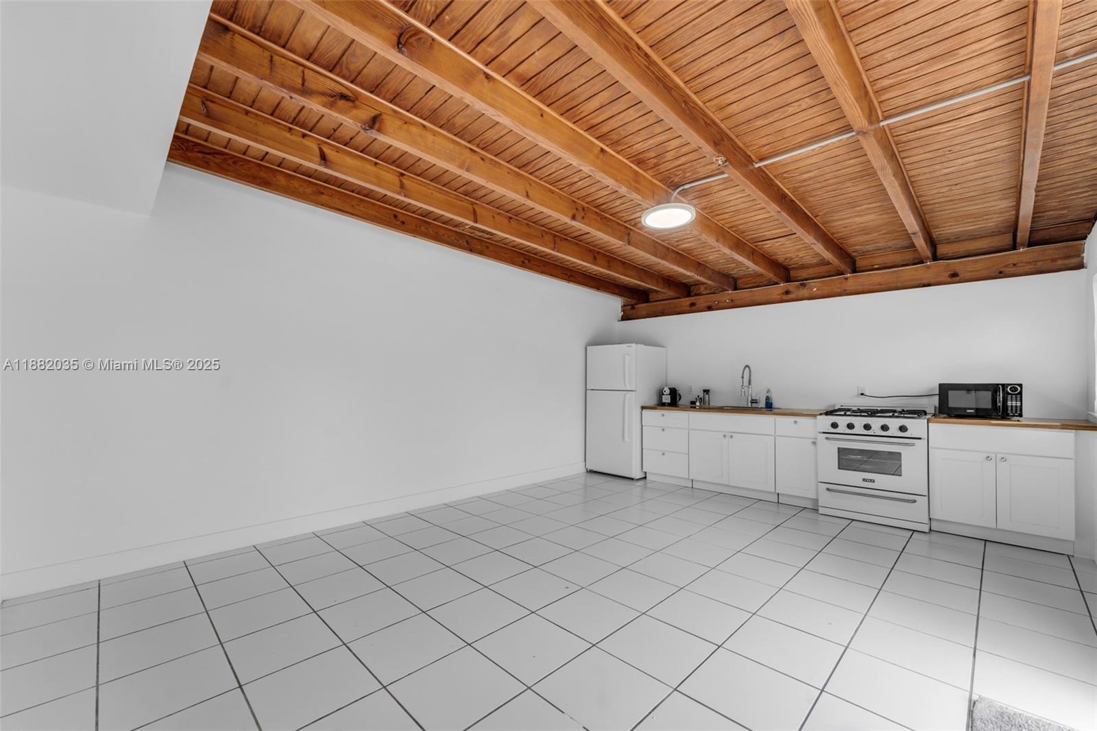 12750 Southwest 197th Avenue Miami, FL 33196 - Photo 16 of 60