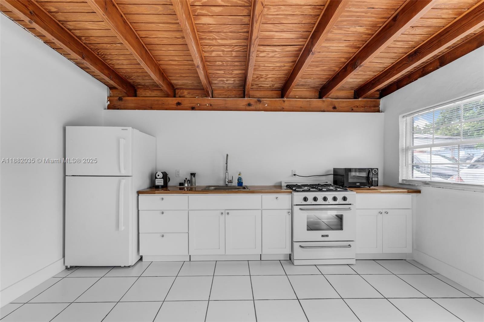 12750 Southwest 197th Avenue Miami, FL 33196 - Photo 17 of 60