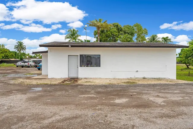 $1,850,000 | 12750 Southwest 197th Avenue, Miami, FL 33196