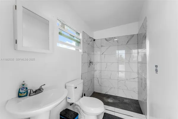 $1,850,000 | 12750 Southwest 197th Avenue, Miami, FL 33196