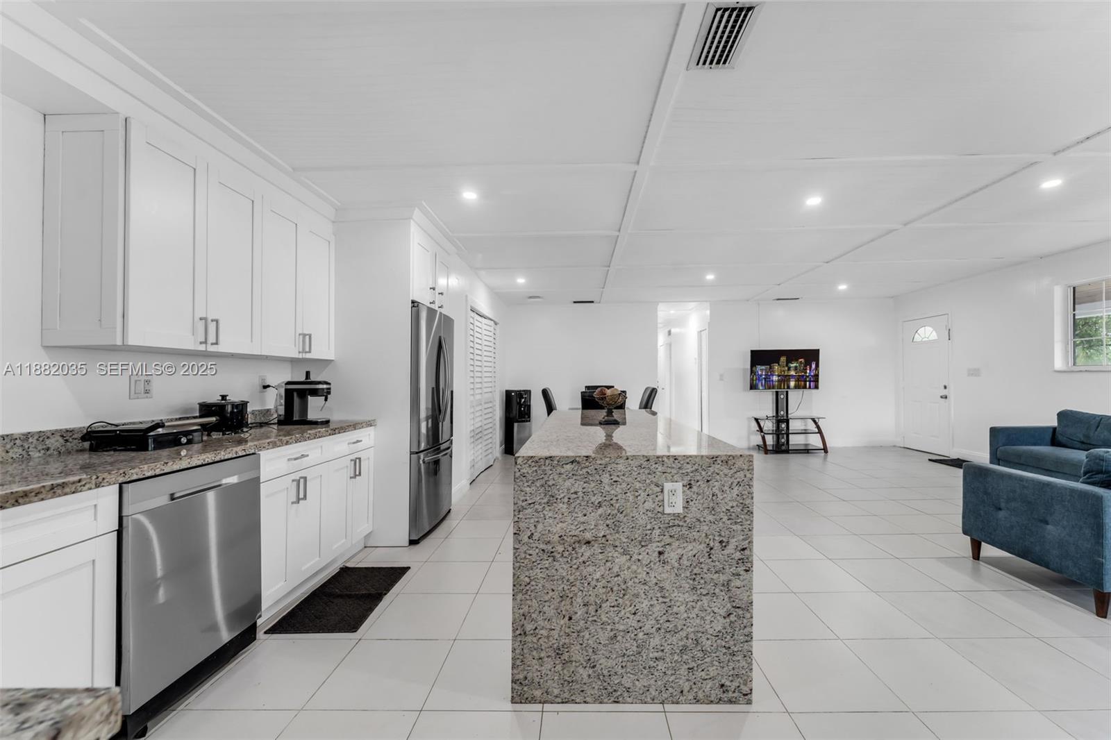 12750 Southwest 197th Avenue Miami, FL 33196 - Photo 6 of 60