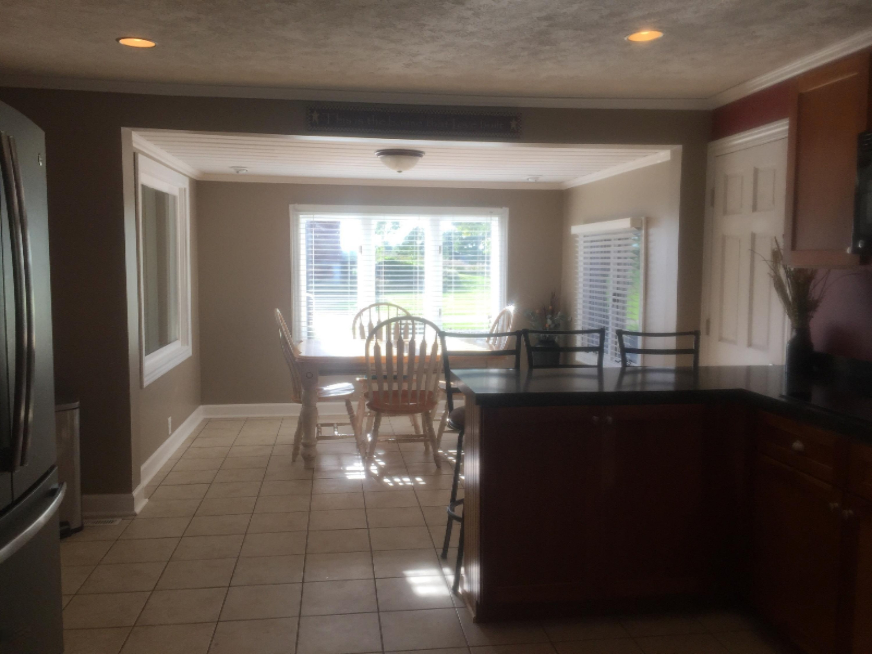 11083 Edgar Road Lakeview, MI 48850 - Photo 7 of 17 dining 2