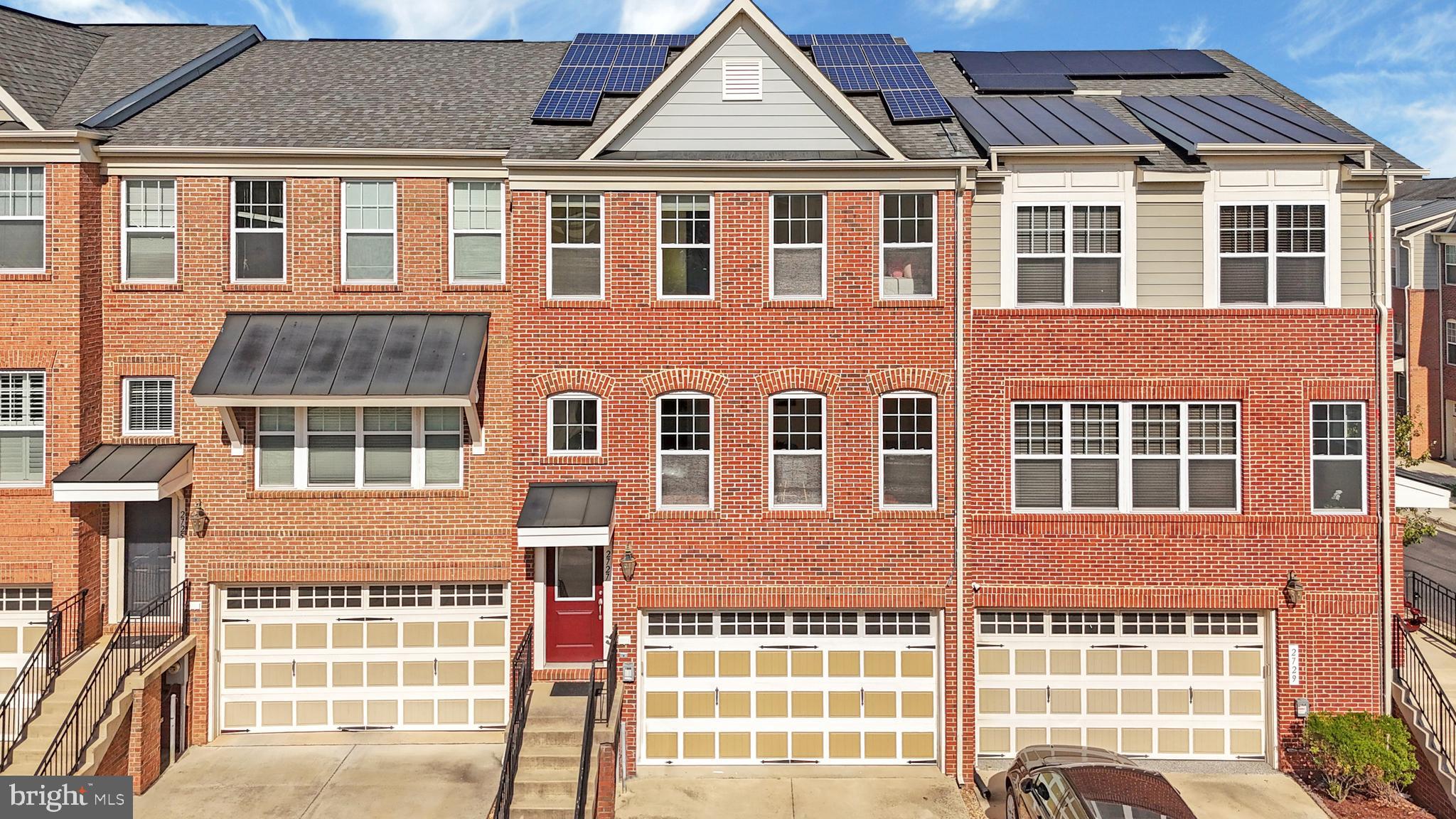 Welcome HOME to 2727 Amber Crest Rd!
