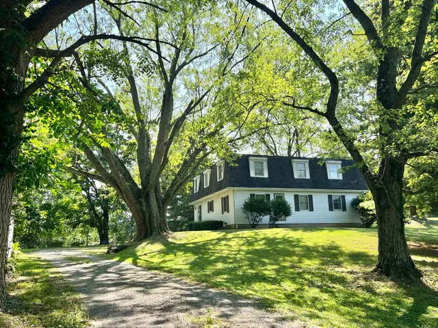 $220,000 | 2654 Green Valley Road, Vevay, IN 47043