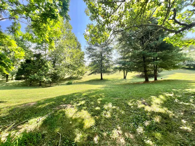 $220,000 | 2654 Green Valley Road, Vevay, IN 47043