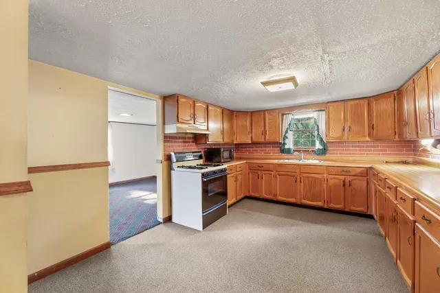 $220,000 | 2654 Green Valley Road, Vevay, IN 47043