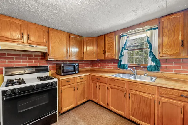 $220,000 | 2654 Green Valley Road, Vevay, IN 47043