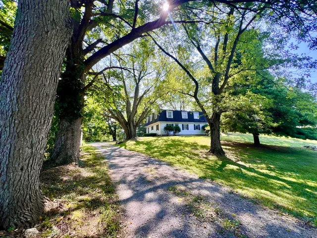 $220,000 | 2654 Green Valley Road, Vevay, IN 47043