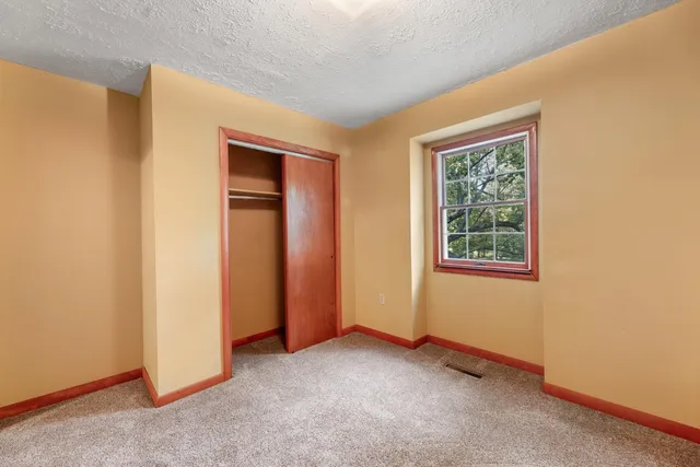 $220,000 | 2654 Green Valley Road, Vevay, IN 47043