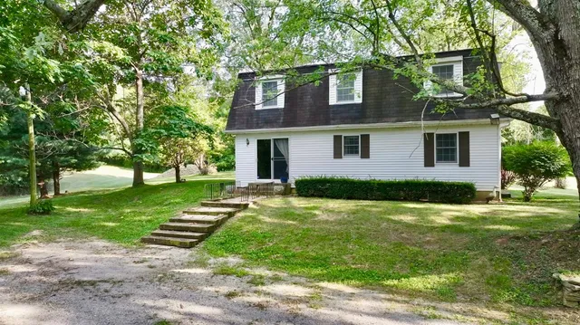 $220,000 | 2654 Green Valley Road, Vevay, IN 47043