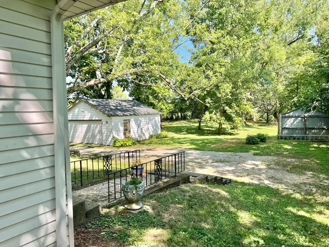 $220,000 | 2654 Green Valley Road, Vevay, IN 47043