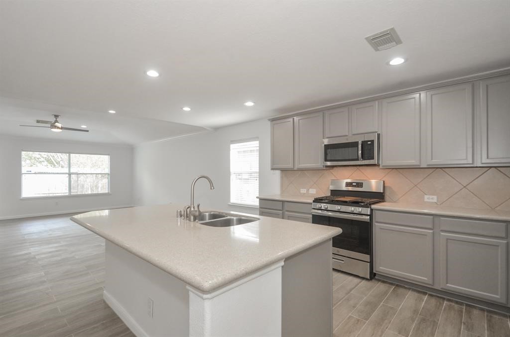 26538 Marble Point Lane Katy, TX 77494 - Photo 7 of 38