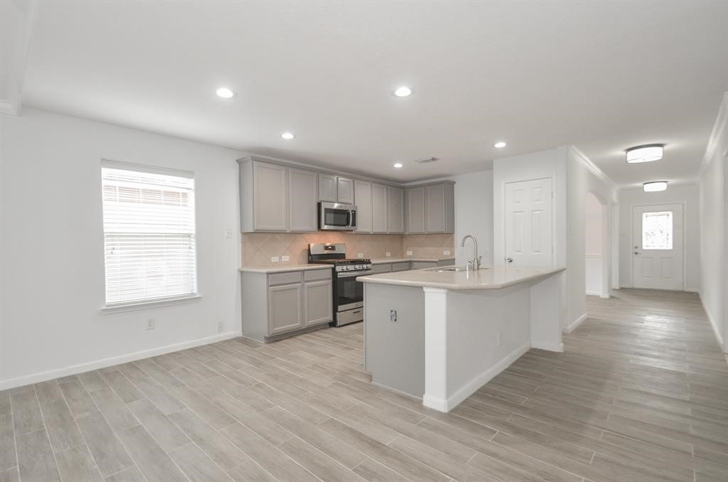 26538 Marble Point Lane Katy, TX 77494 - Photo 9 of 38