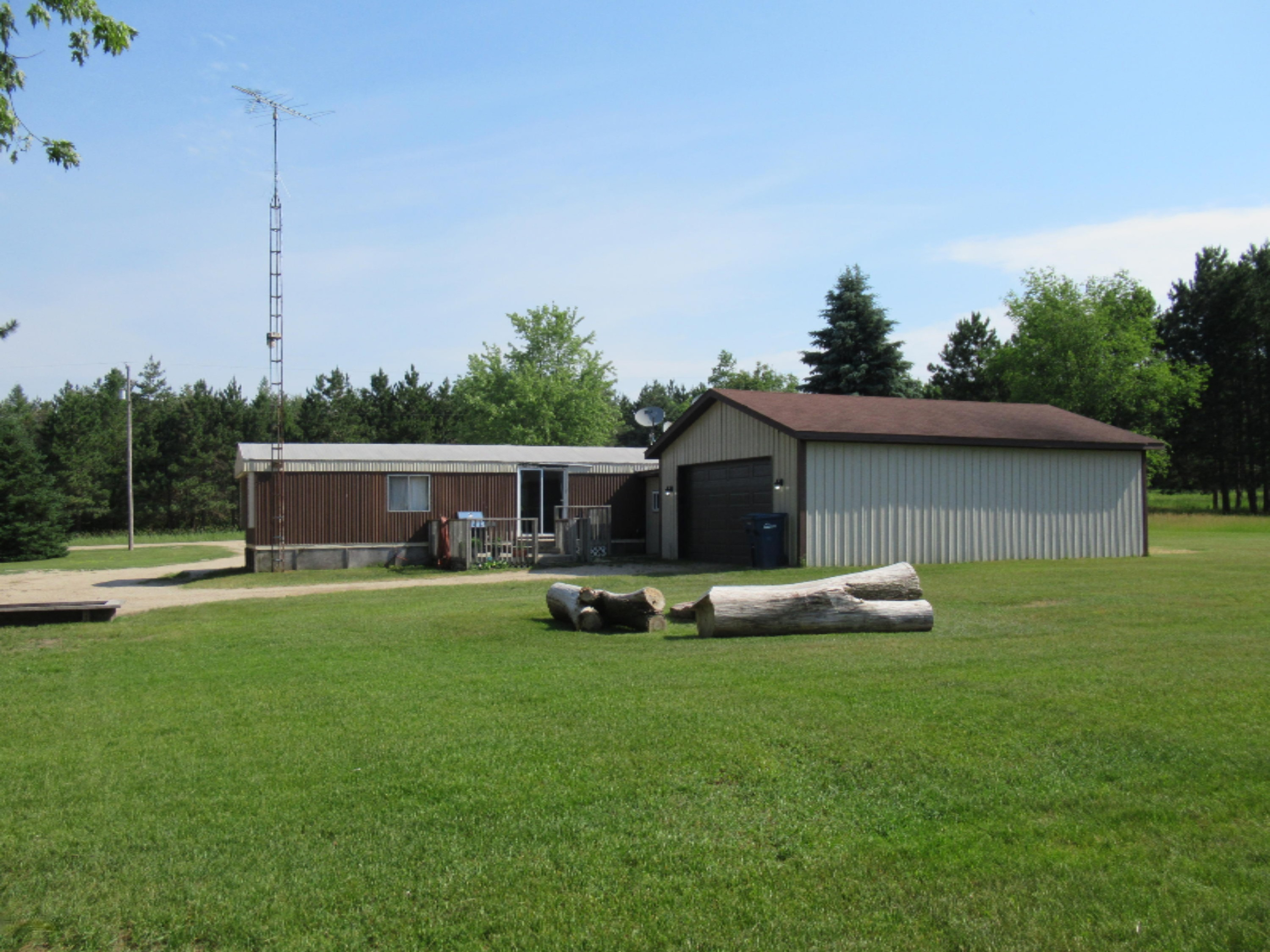 8601 West 28 Road Harrietta, MI 49638 - Photo 1 of 34 IMG_4625