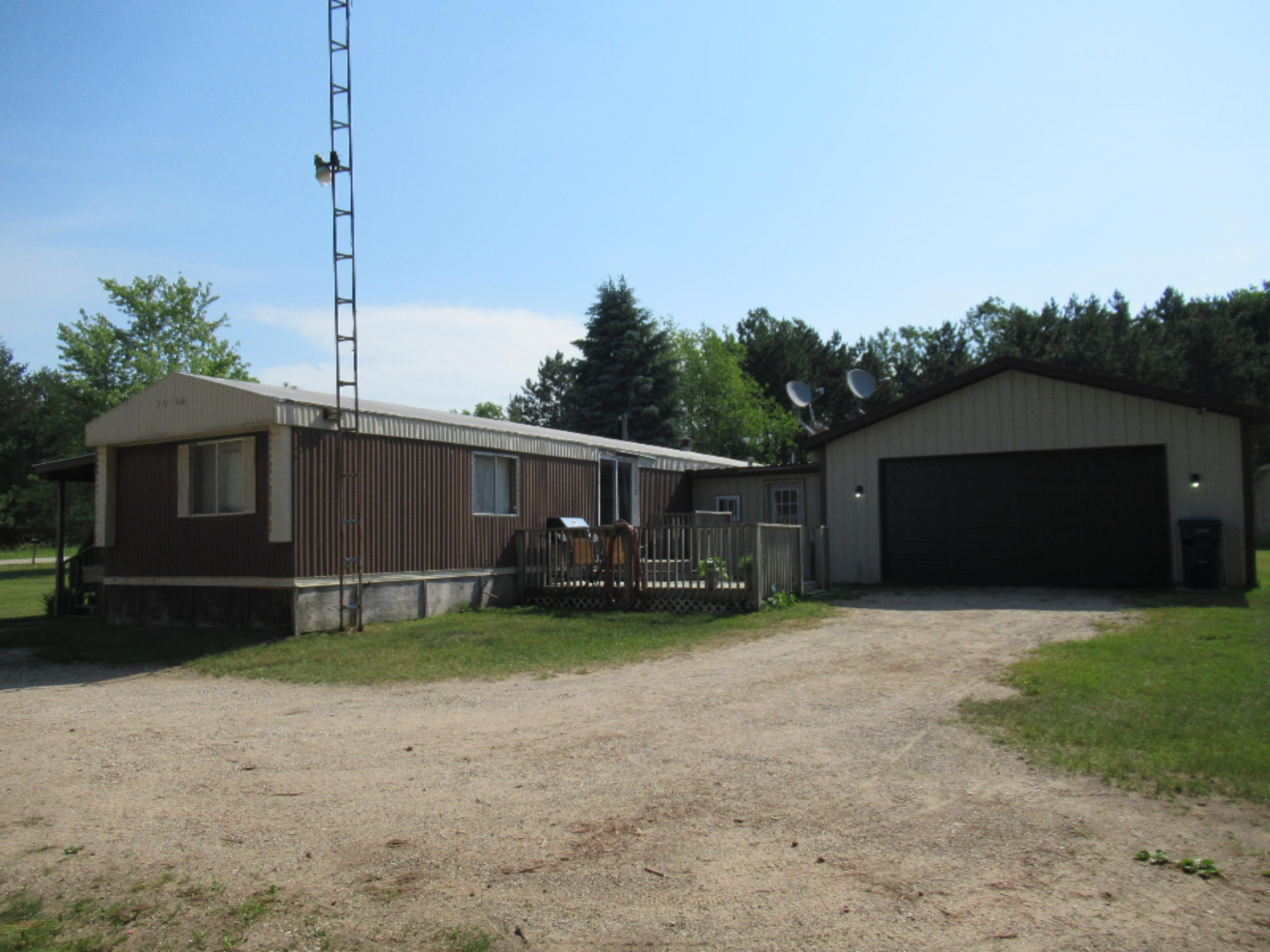 8601 West 28 Road Harrietta, MI 49638 - Photo 3 of 34 IMG_4623