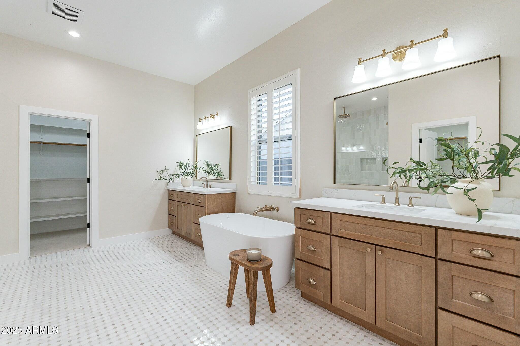 3063 East Warbler Road Gilbert, AZ 85297 - Photo 37 of 58 tempImage4TgRHp