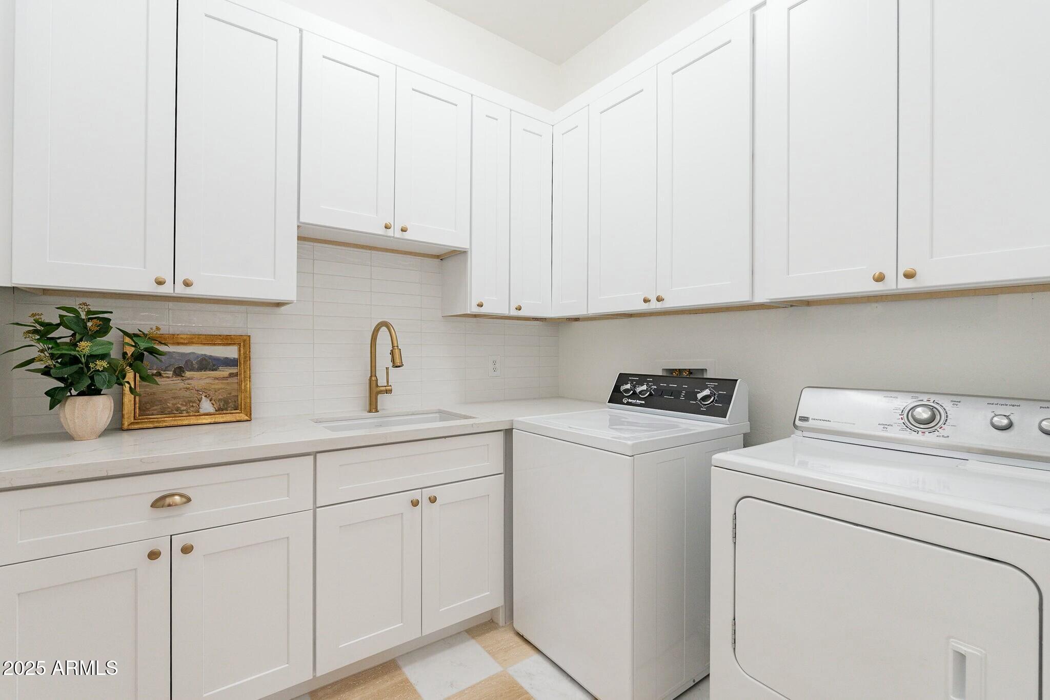 3063 East Warbler Road Gilbert, AZ 85297 - Photo 42 of 58 tempImage7CxEwv