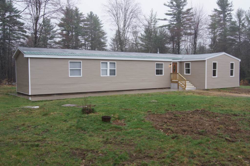 337 Hartshorn Road Barnstead, NH 03218 - Photo 1 of 12
