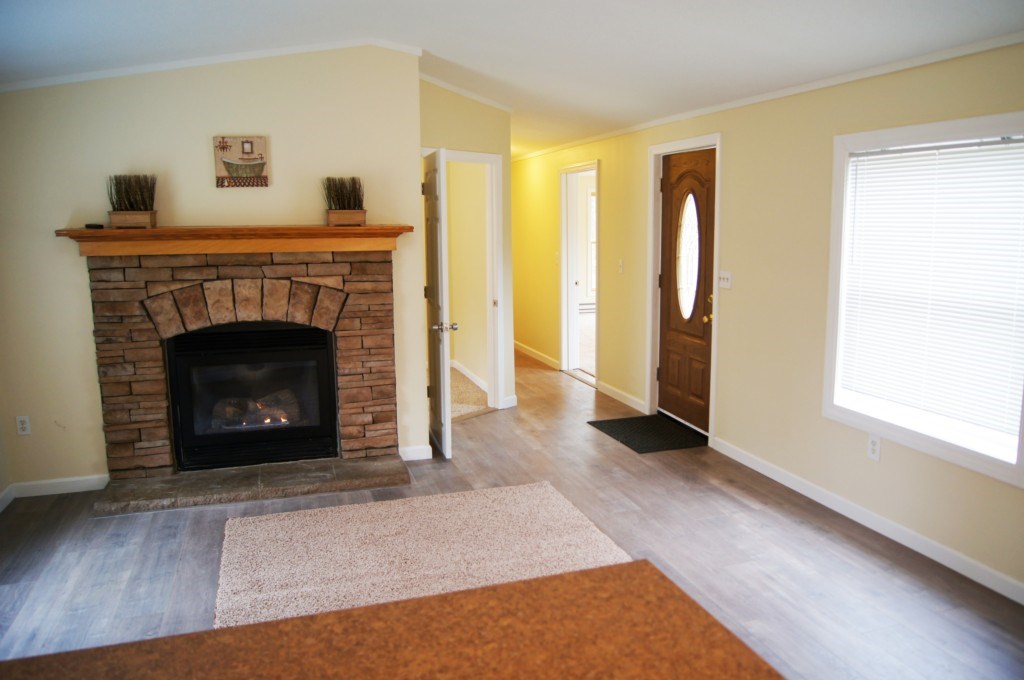 337 Hartshorn Road Barnstead, NH 03218 - Photo 5 of 12