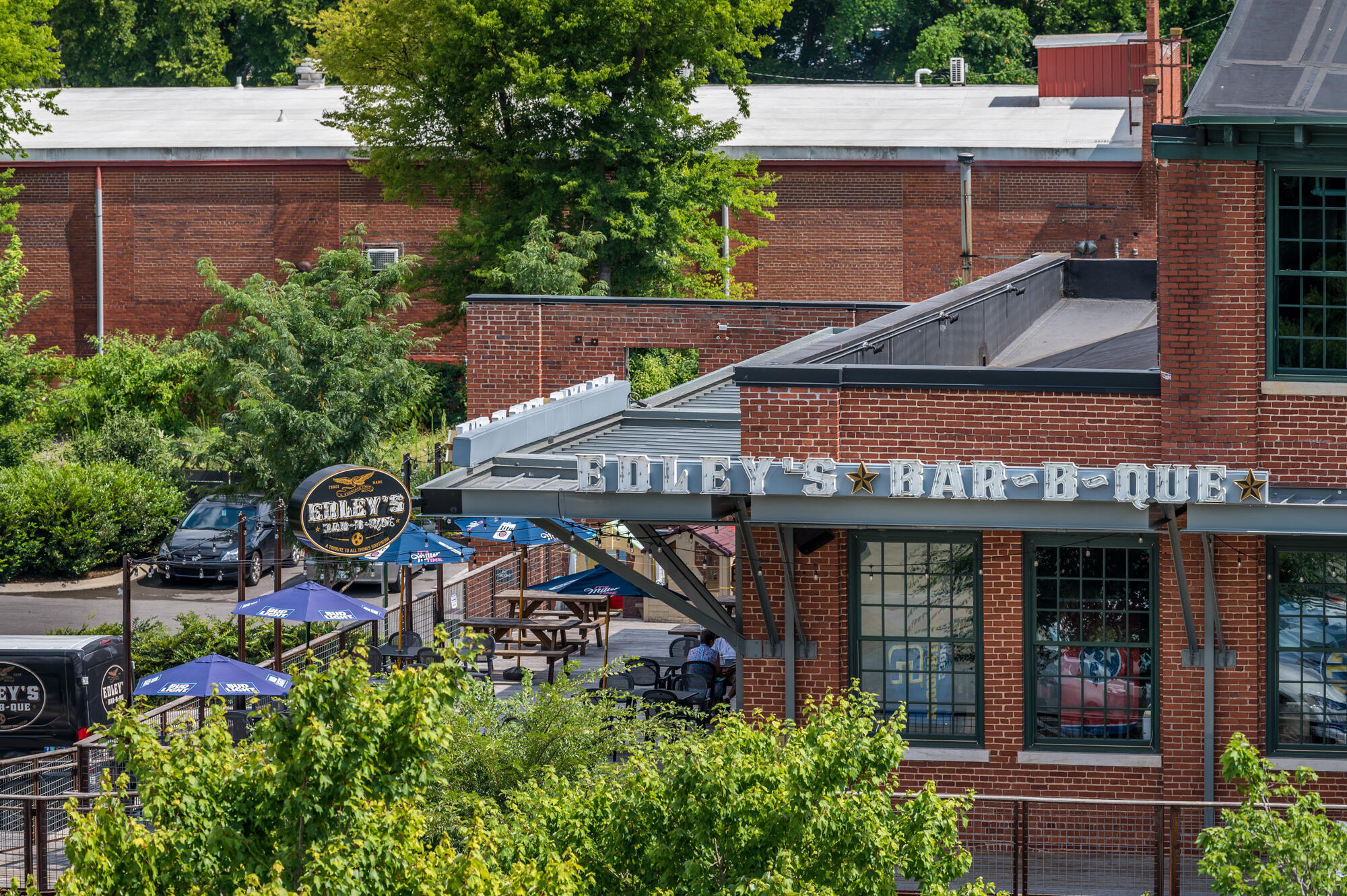 1208 East Dallas Road Chattanooga, TN 37405 - Photo 43 of 59 Edleys Barbeque