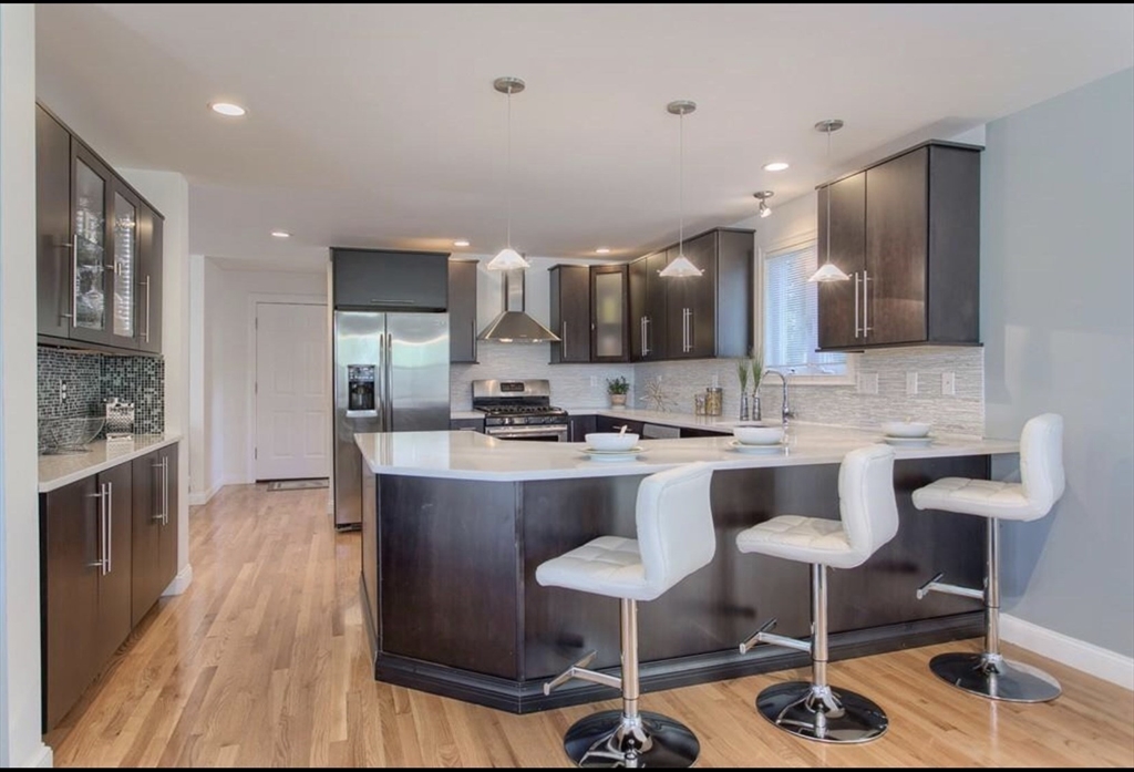 13 Cottage Street, Unit 1 Wakefield, MA 01880 - Photo 7 of 17