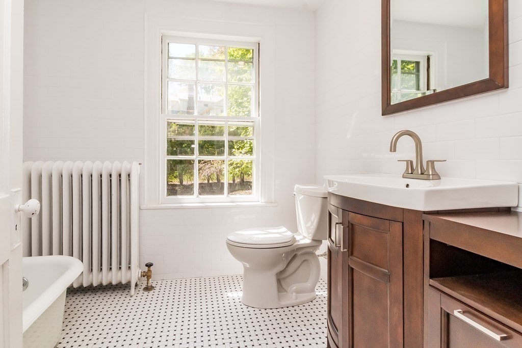 601 Walnut Street Newton, MA 02460 - Photo 18 of 30