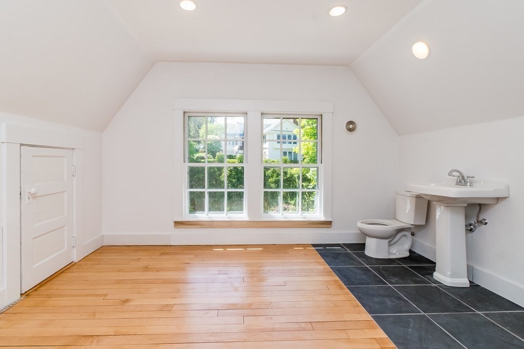 601 Walnut Street Newton, MA 02460 - Photo 22 of 30