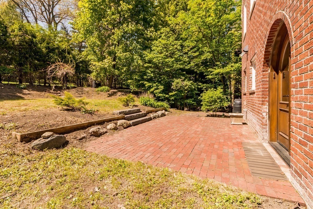 601 Walnut Street Newton, MA 02460 - Photo 23 of 30