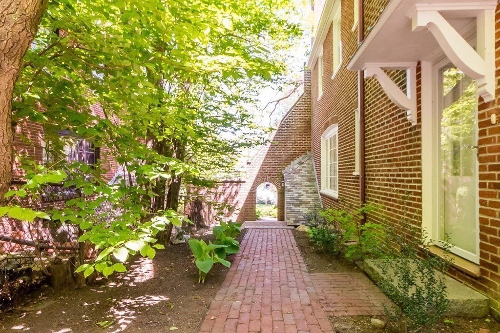 601 Walnut Street Newton, MA 02460 - Photo 26 of 30