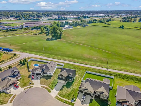 $510,000 | 209 Ashurst Lane, O'Fallon, IL 62269