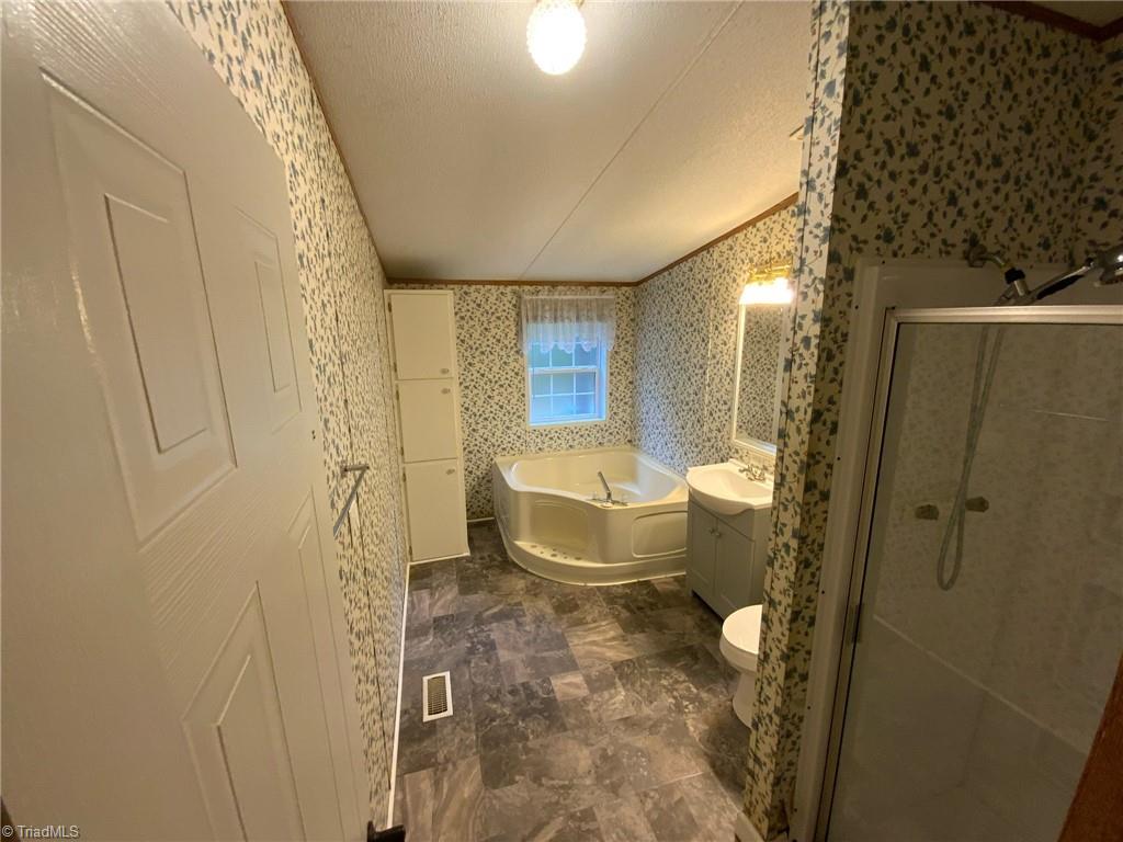 441 Shamrock Road Eden, NC 27288 - Photo 11 of 41 Gallery Image 11
