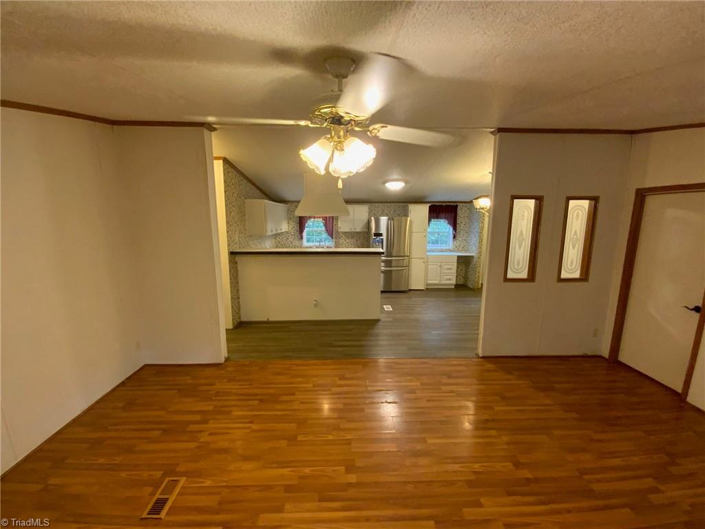 441 Shamrock Road Eden, NC 27288 - Photo 6 of 41 Gallery Image 6
