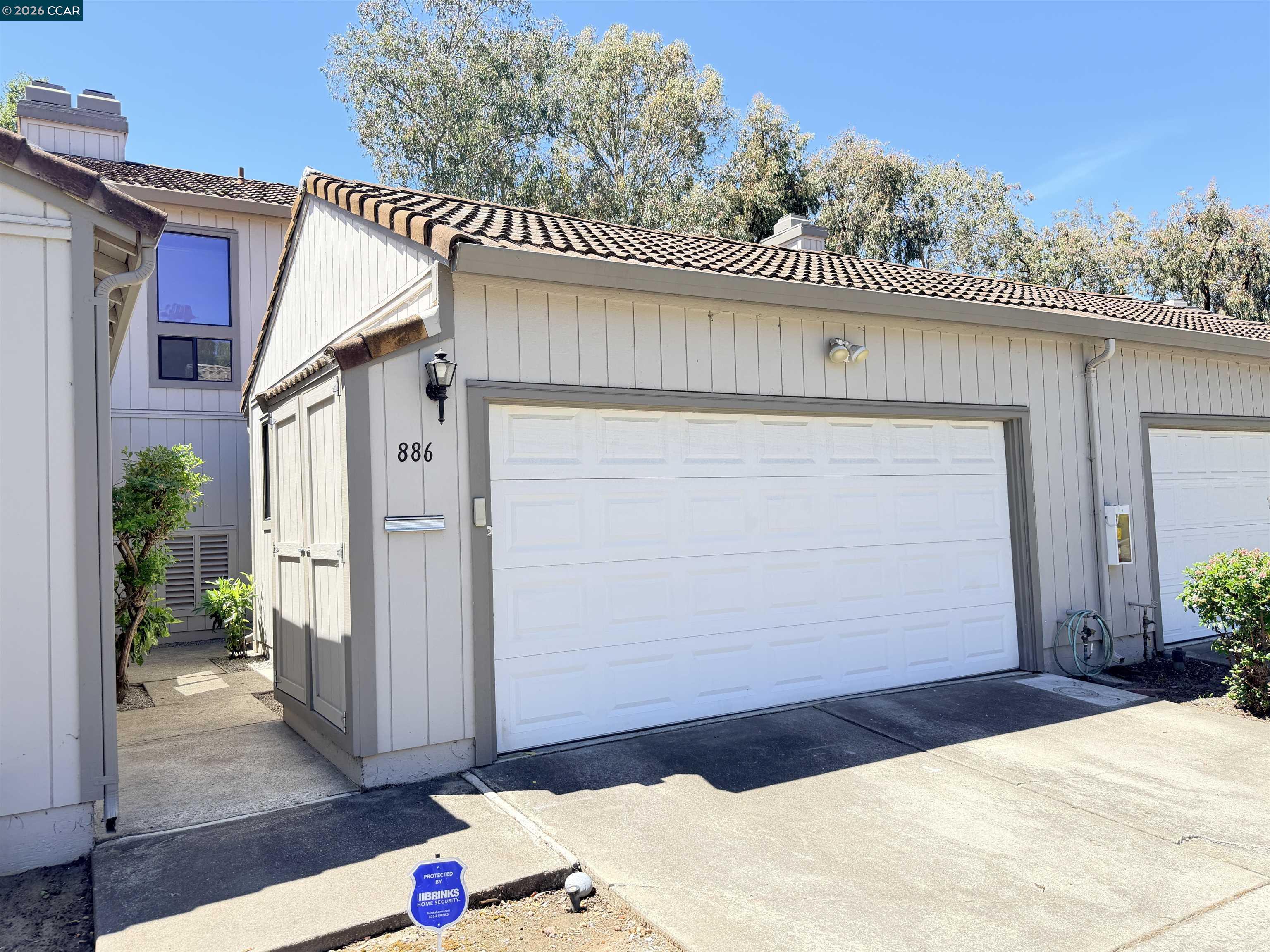 886 Valley Run Hercules, CA 94547 - Photo 3 of 39