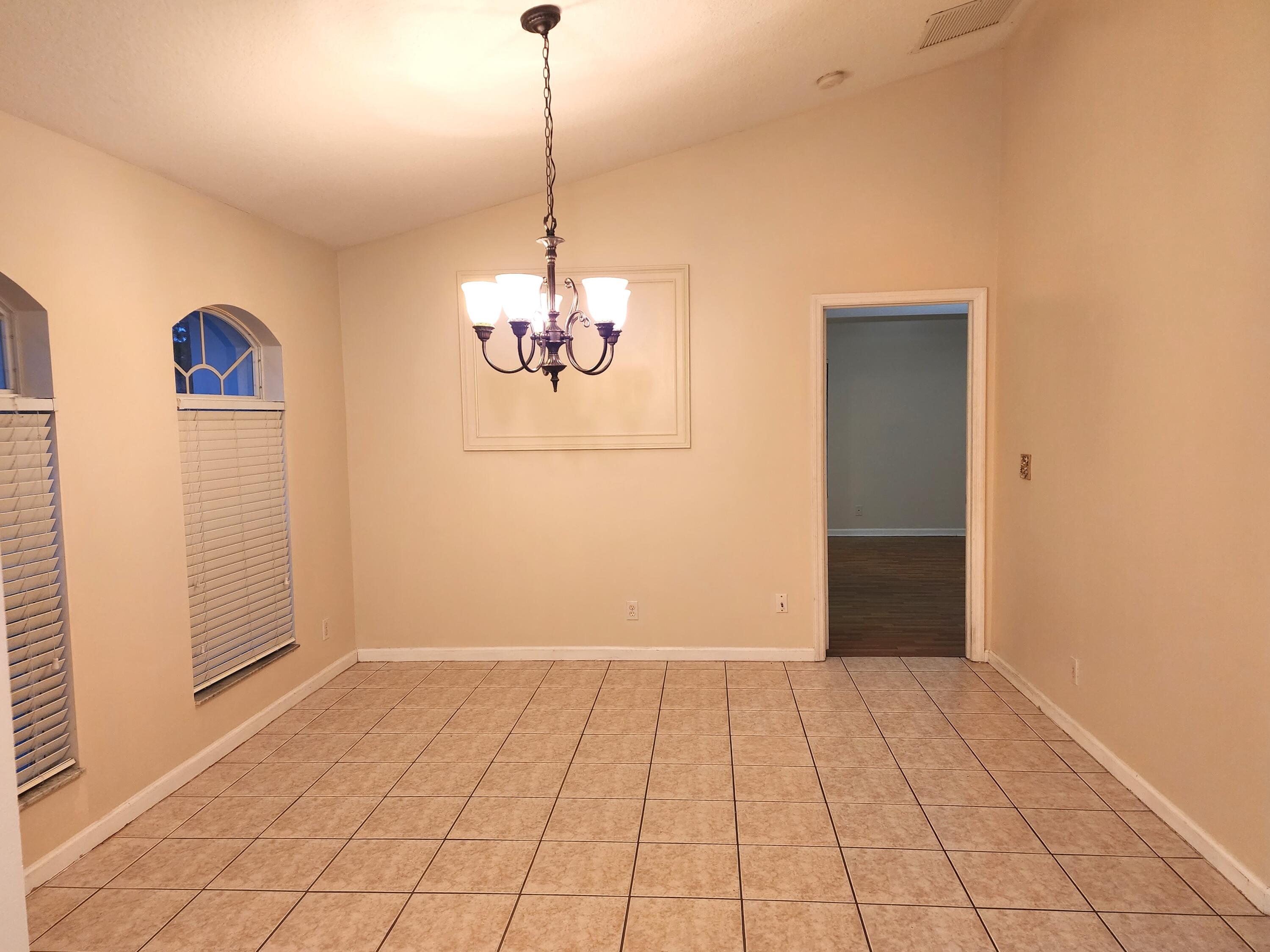 13426 85th Road North West Palm Beach, FL 33412 - Photo 6 of 21 Living room