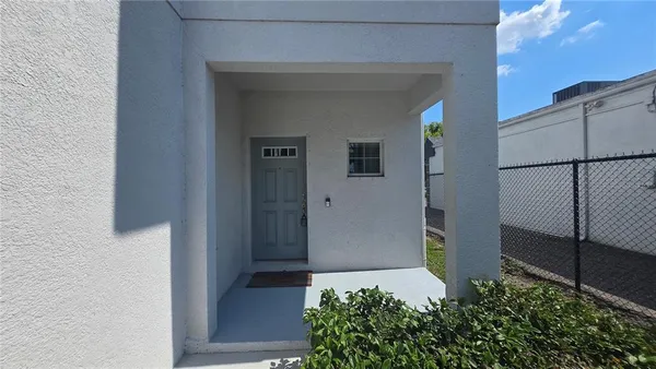 $3,000 | 2203 East 23rd Avenue, Tampa, FL 33605