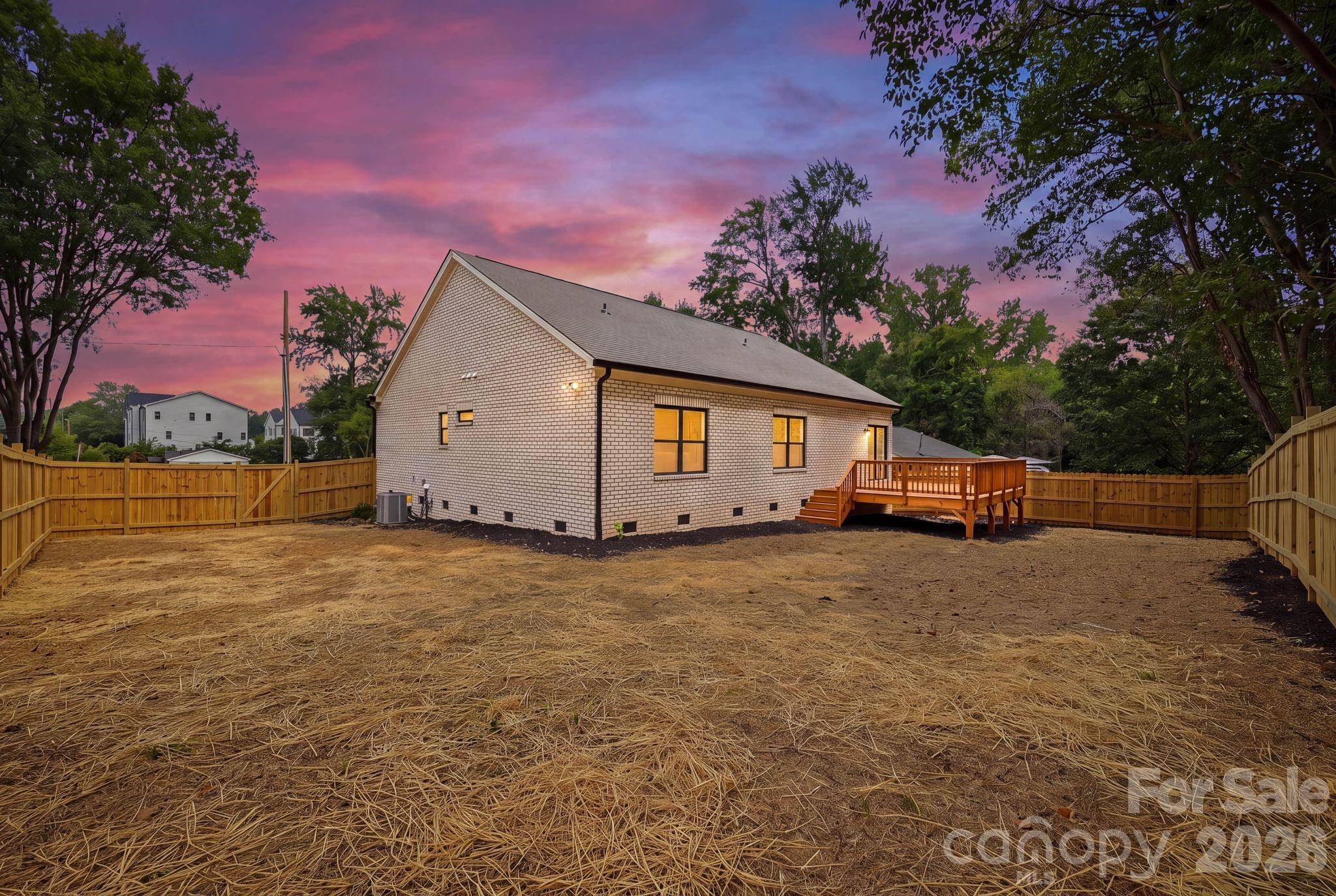 4704 Murrayhill Road Charlotte, NC 28209 - Photo 6 of 40 Gallery Image 6