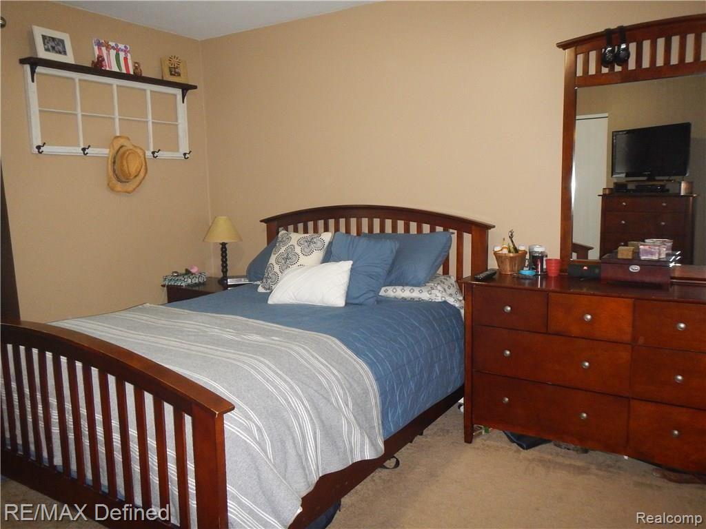 3955 Ludwig Road Oxford, MI 48371 - Photo 11 of 21 Master Bedroom
