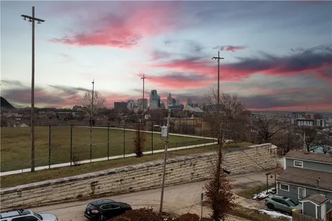 $325,000 | 2101 Holly Street, Kansas City, MO 64108