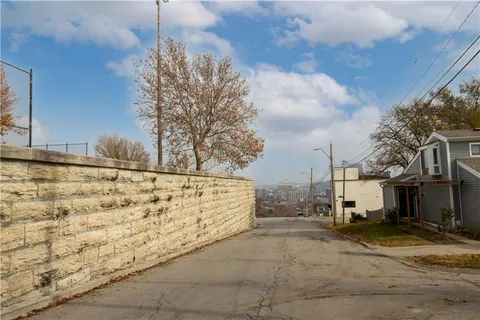 $325,000 | 2101 Holly Street, Kansas City, MO 64108