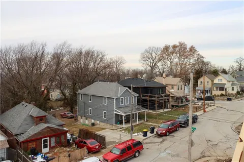 $325,000 | 2101 Holly Street, Kansas City, MO 64108