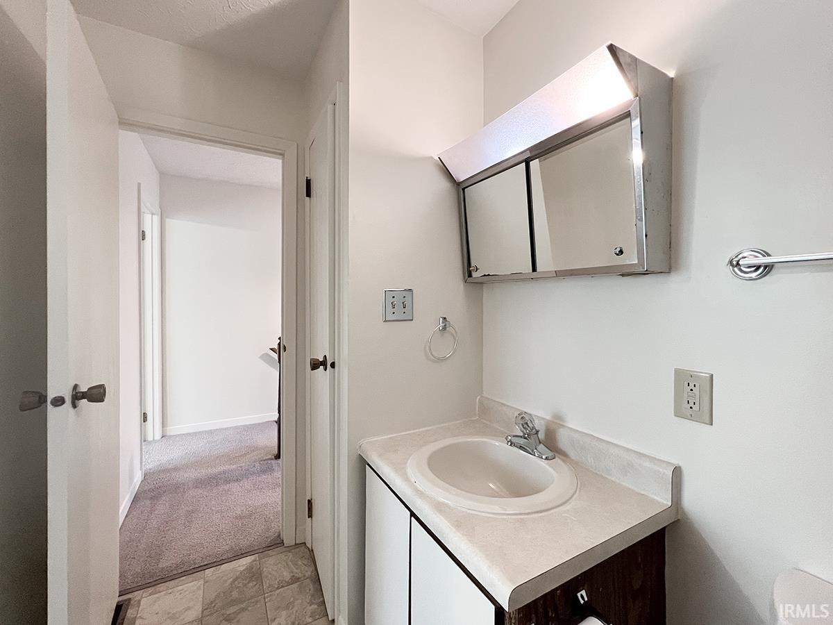 513 Graham Place Bloomington, IN 47401 - Photo 1 of 29