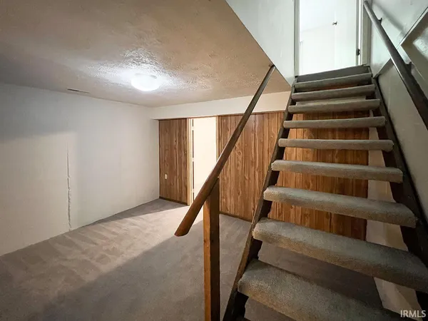 $1,400 | 513 Graham Place, Bloomington, IN 47401