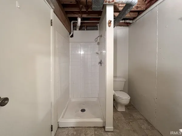 $1,400 | 513 Graham Place, Bloomington, IN 47401