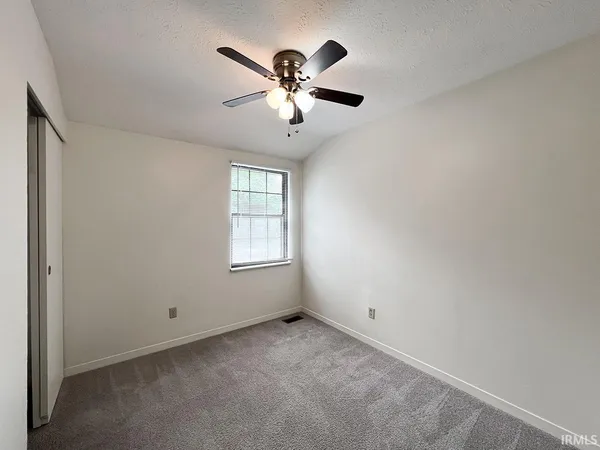 $1,400 | 513 Graham Place, Bloomington, IN 47401