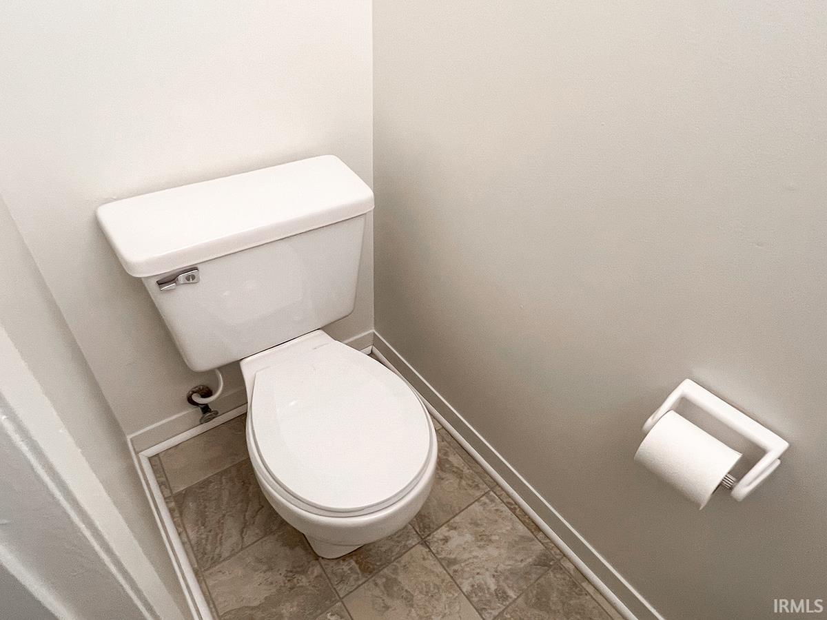 513 Graham Place Bloomington, IN 47401 - Photo 9 of 29